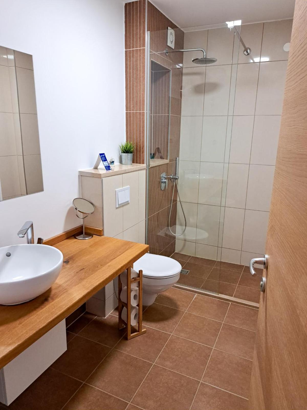Villa Cascada Подгора Екстериор снимка